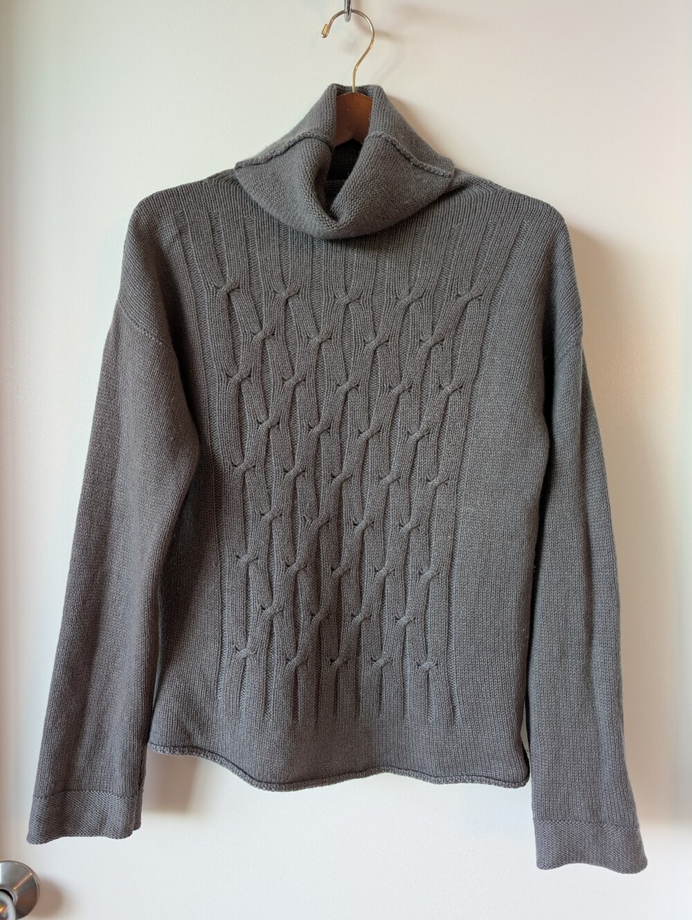 Vintage 100% Cashmere Grey Cable Knit Turtleneck Sweater Cividini